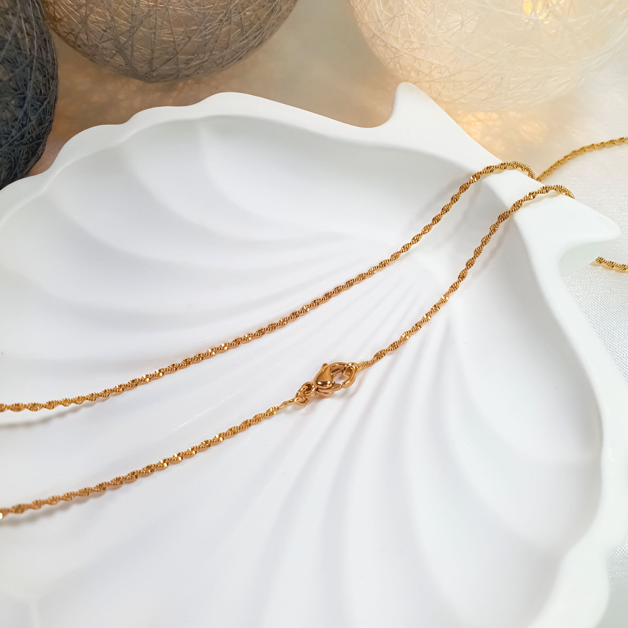 Spīdīga ķēdīte 45 cm