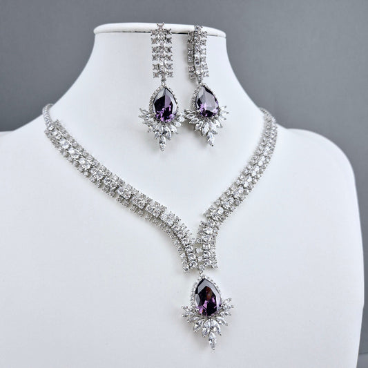 Ekskluzīvs Swarovski rotu komplekts svinīgiem notikumiem